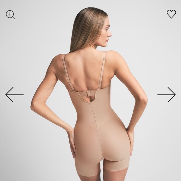 Skims Shapewear - Picture 2 of 5
